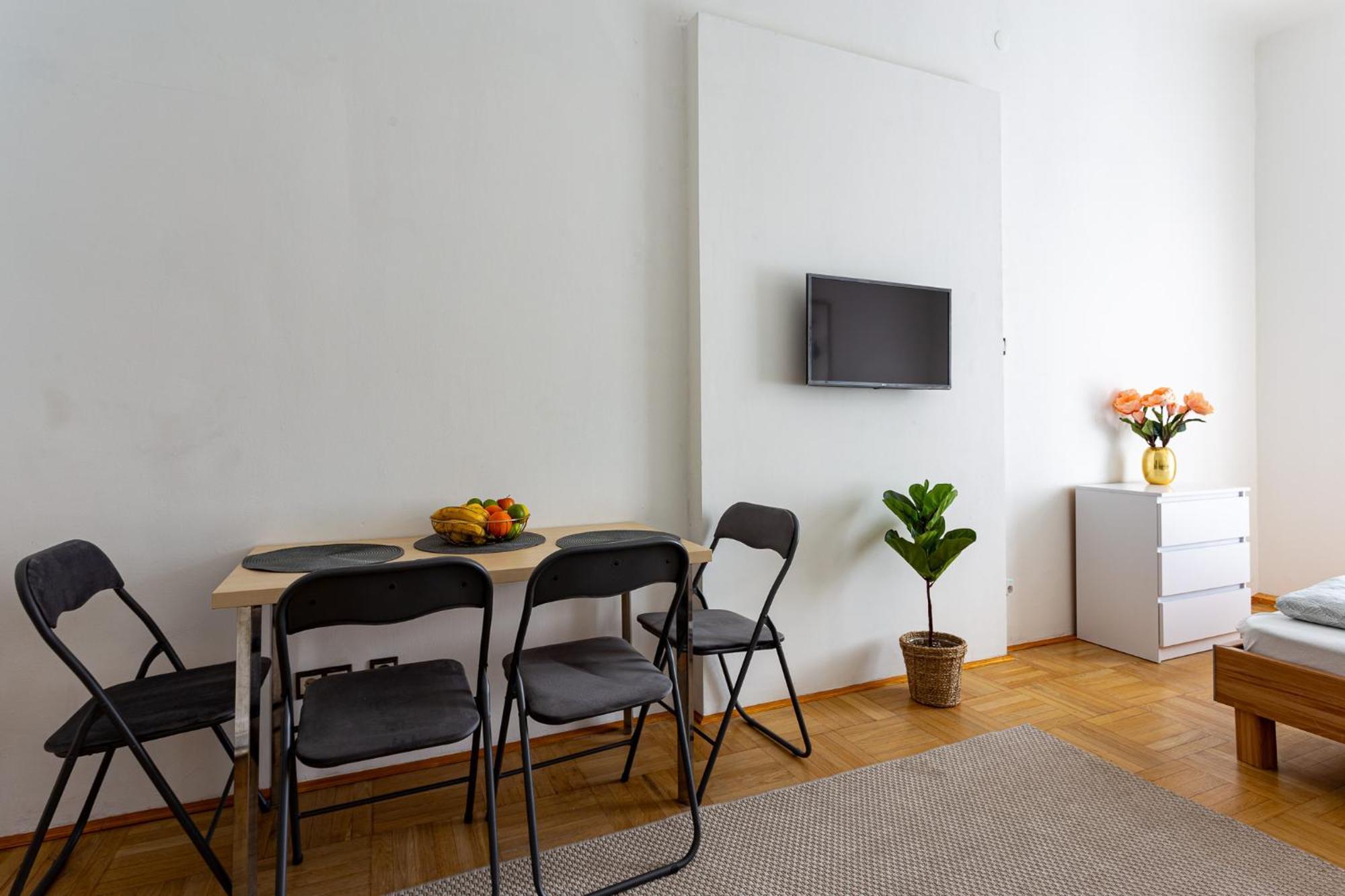 Urania Apartments — Fotók 3